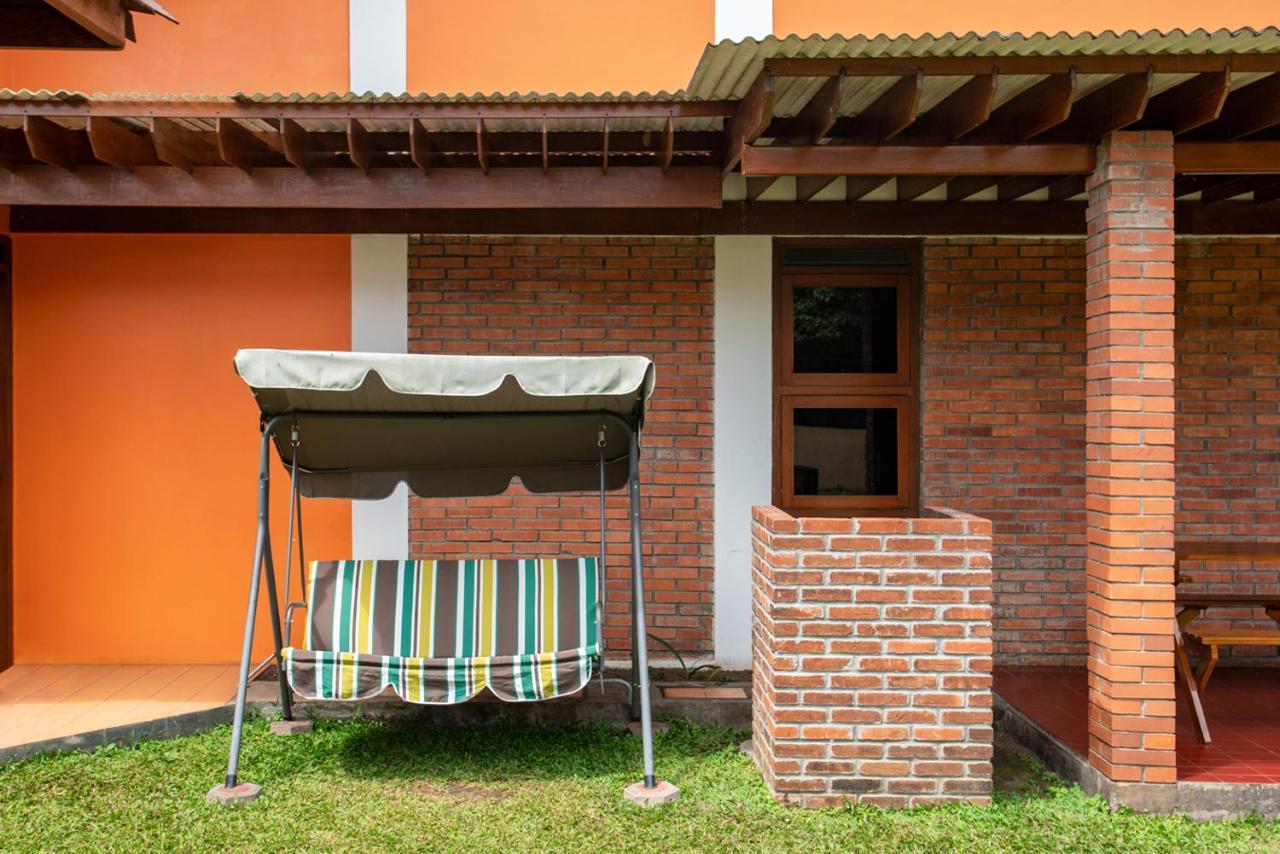 Prananto'S Villa Lembang Exteriör bild